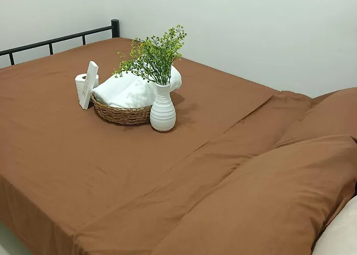 1br Condotel With Balcony At Edsa Manila