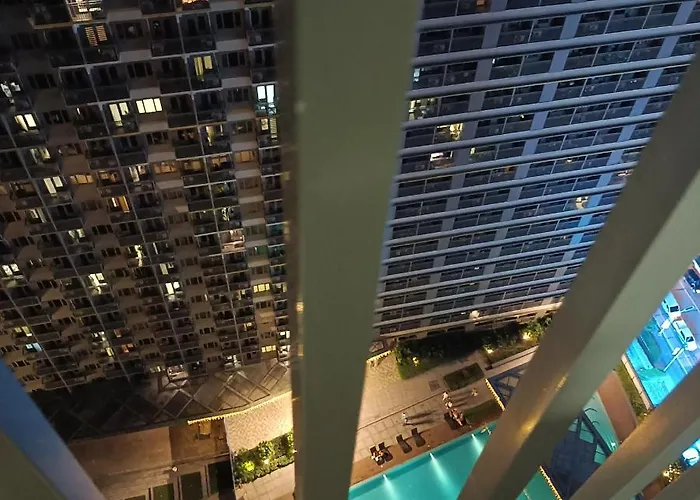 1br Condotel With Balcony At Edsa Aparthotel